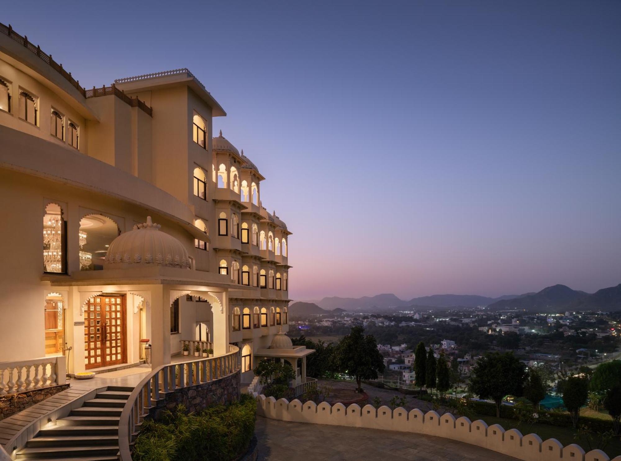 Bhairavgarh Palace Udaipur Exterior foto